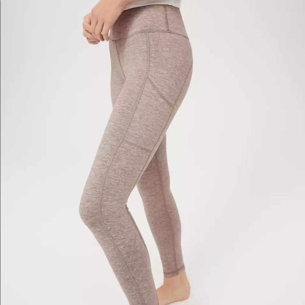 OFFLINE By Aerie The Hugger High Waisted Pocket Legging